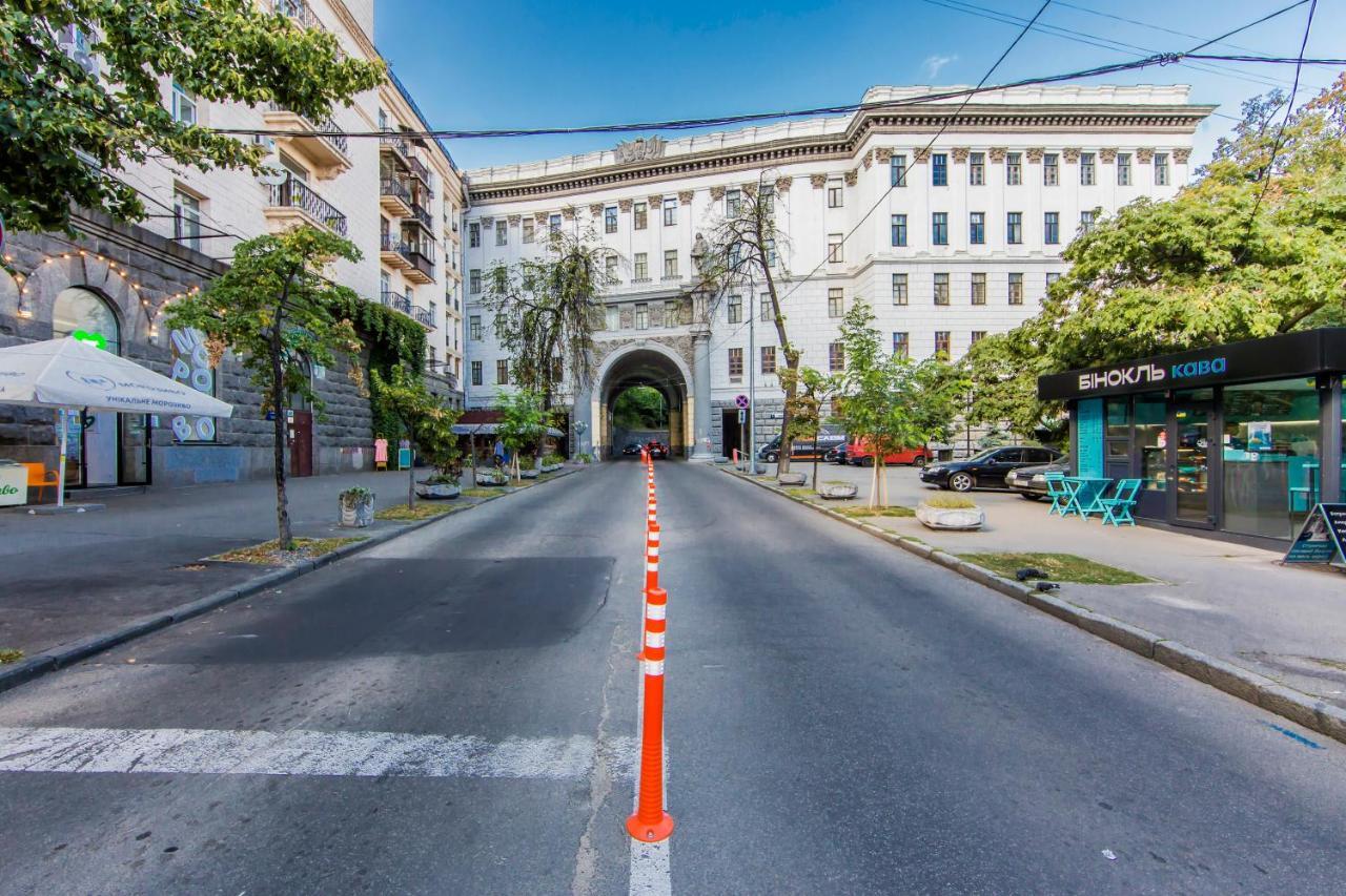 Комфорт- Апартаменти Біля Хрещатика เคียฟ ภายนอก รูปภาพ
